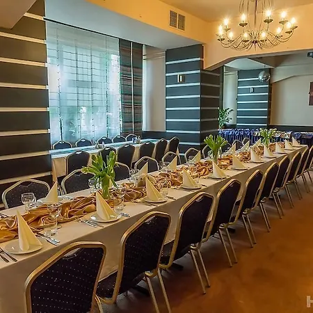 Hotel 212 2*