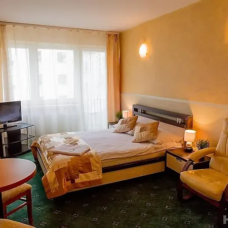 212 Hotel