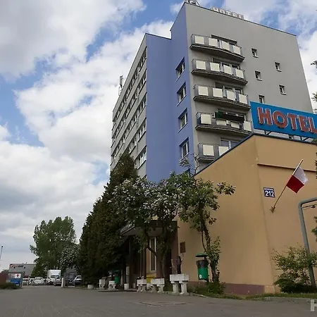Hotel 212 2*