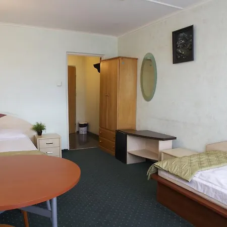 Hotel 212